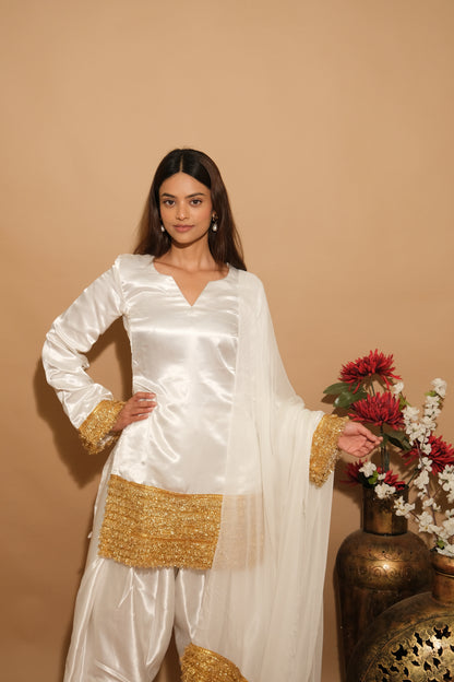 Arajkaro Veloriya Farsi Salwar Set